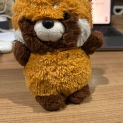 A little plush red panda
